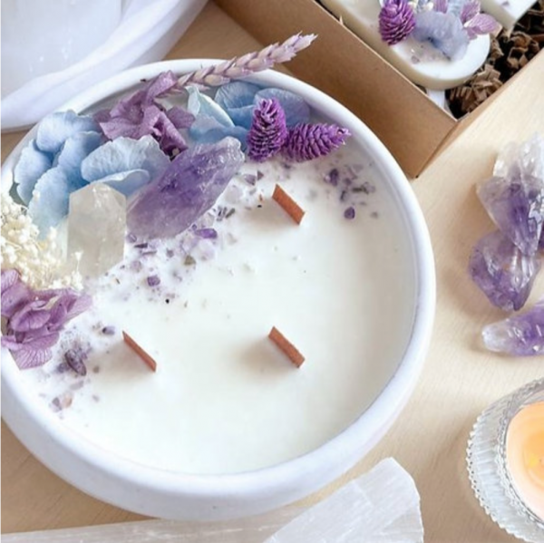 Blossom-Candle-Amora-Flowers-Crystals-_