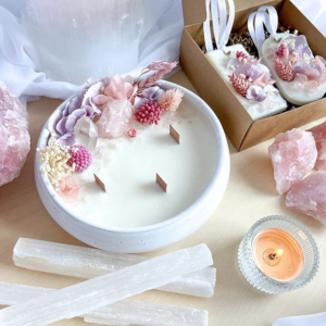 Blossom-Candle-Violeta-Flowers-Crystals-_