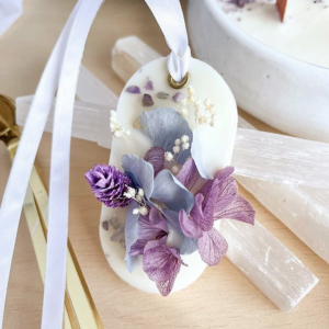 Blossom-Wax-Sachet-Amora-Flowers-Crystals